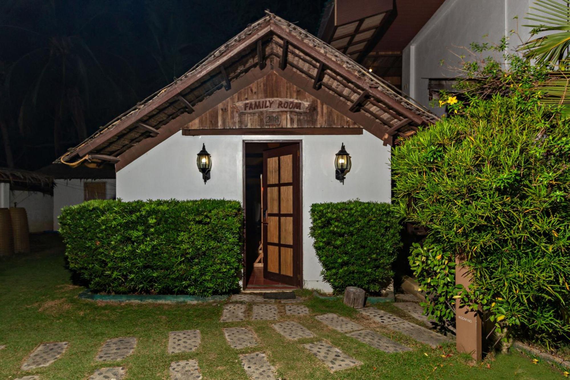 El Puerto Marina Beach Resort & Vacation Club Lingayen Exterior photo